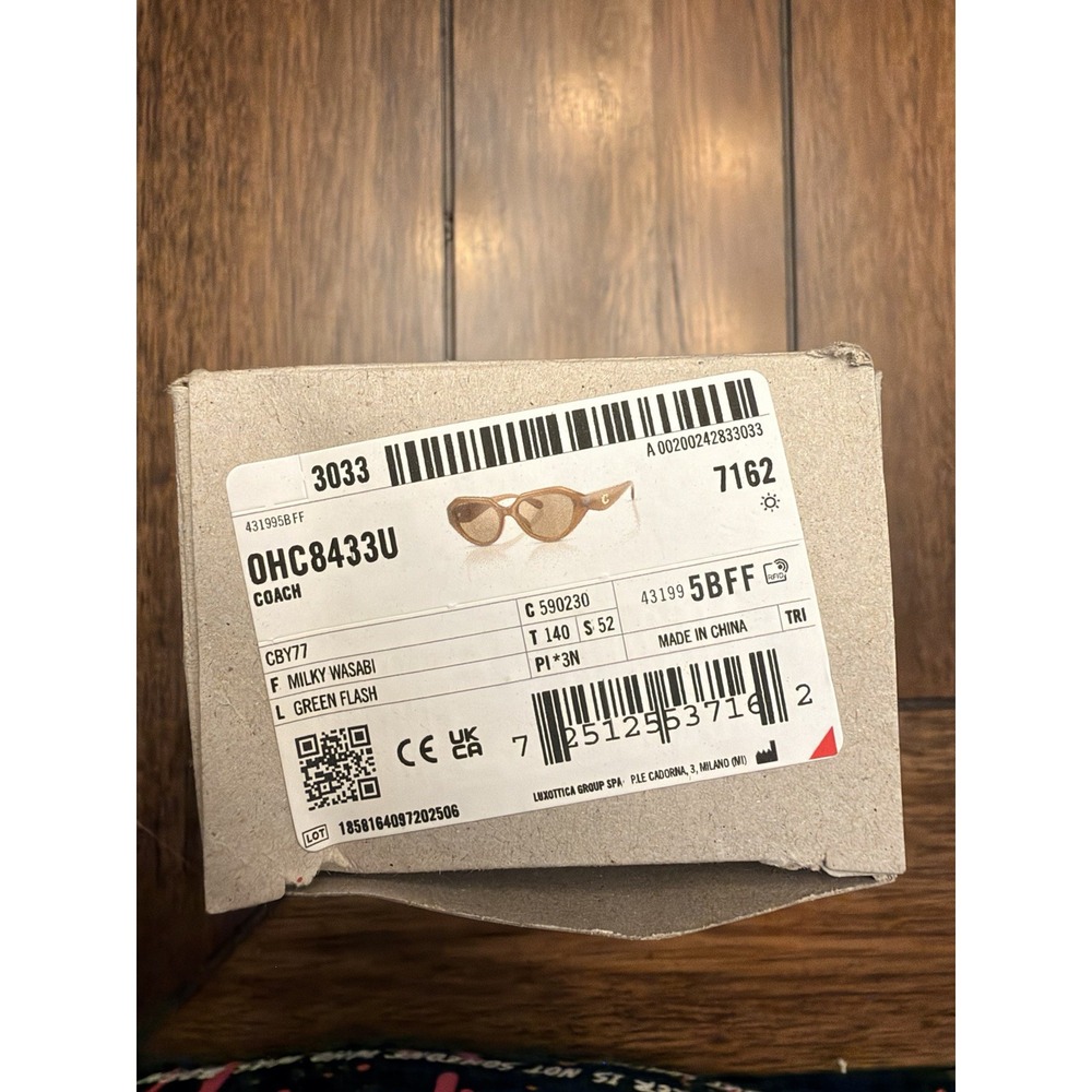 Coach HC8433U Cat Eye Sunglasses Milky Wasabi Green Tinted Lenses UV400 NEW - Picture 7 of 7